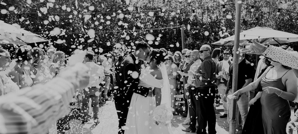 Wedding confetti white moment 