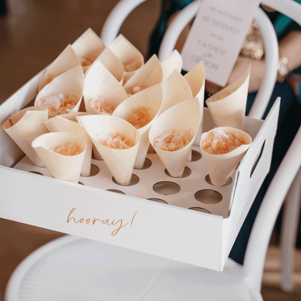 peaches and cream|Hydrangea Petals (bag only) - The Whole Bride